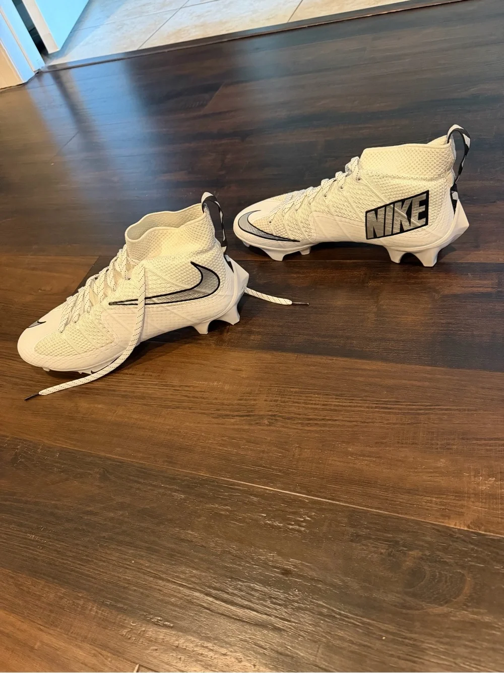 Nike Vapor Edge Elite 360 2 Football Cleats White Black Men’s 8.5